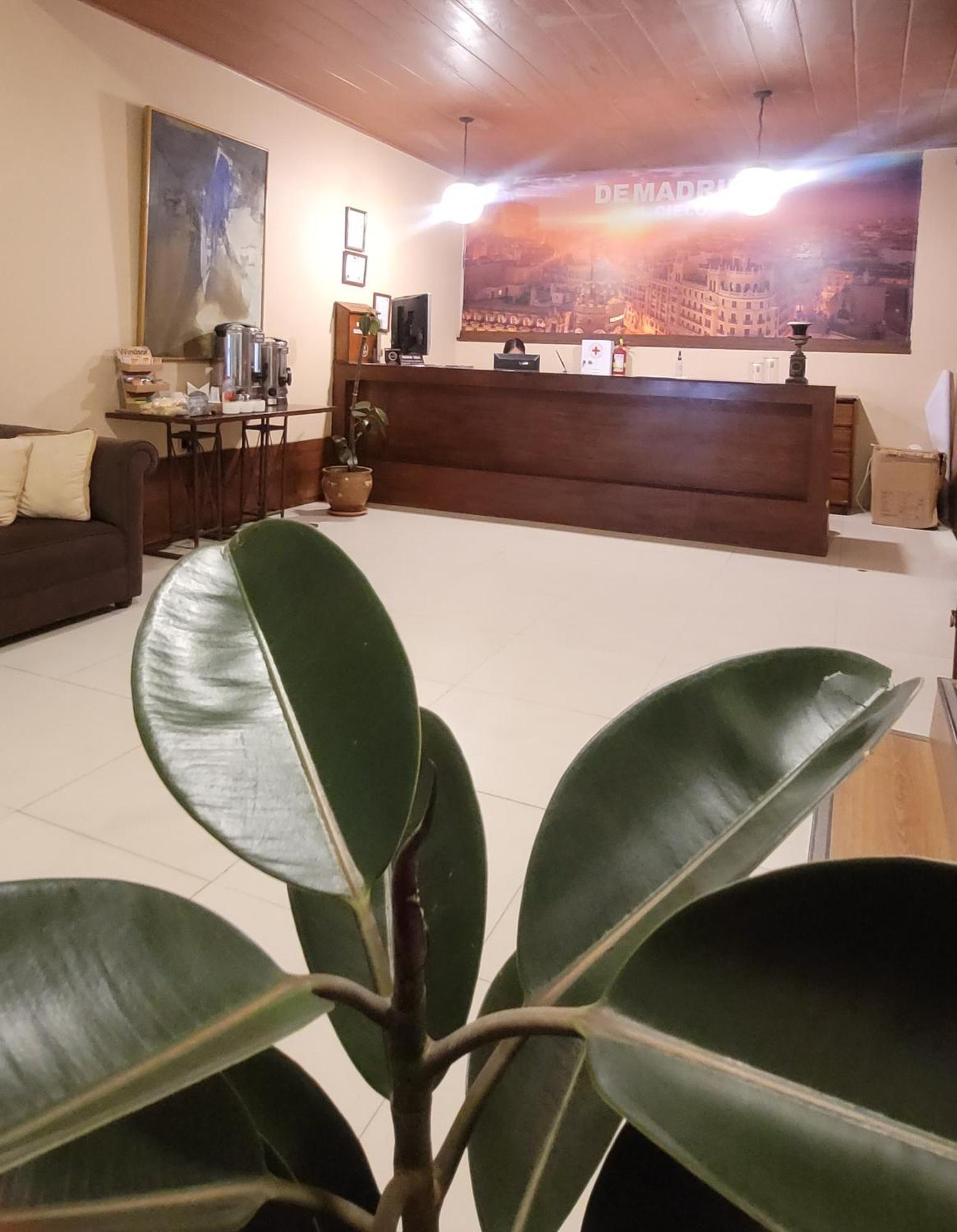 Hotel Madrid La Paz Bagian luar foto